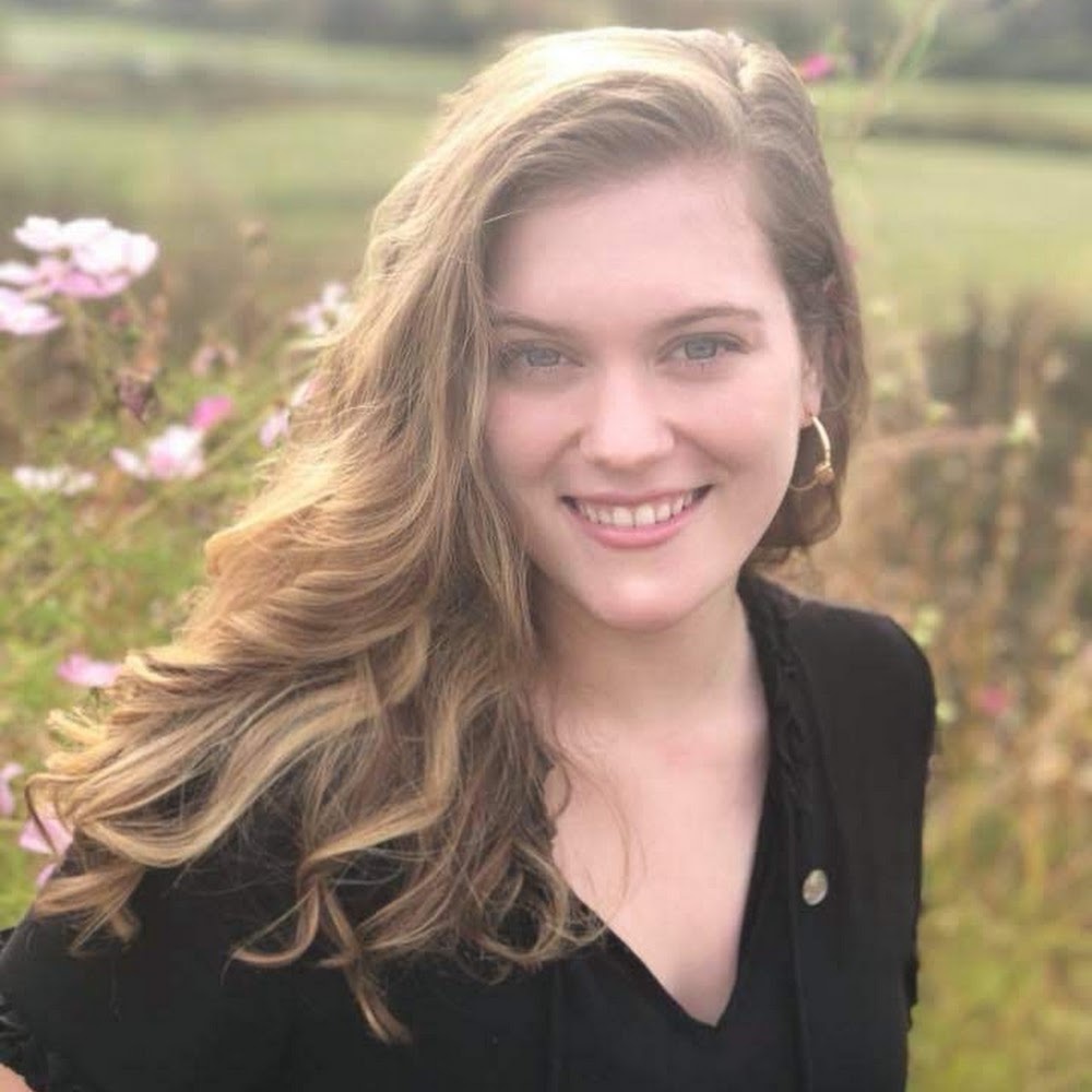 Meet your Posher, Alexis
